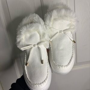 Women's White Fur-Lined Moccasins